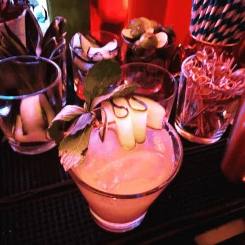 Diseño creativo de bebidas para fiestas